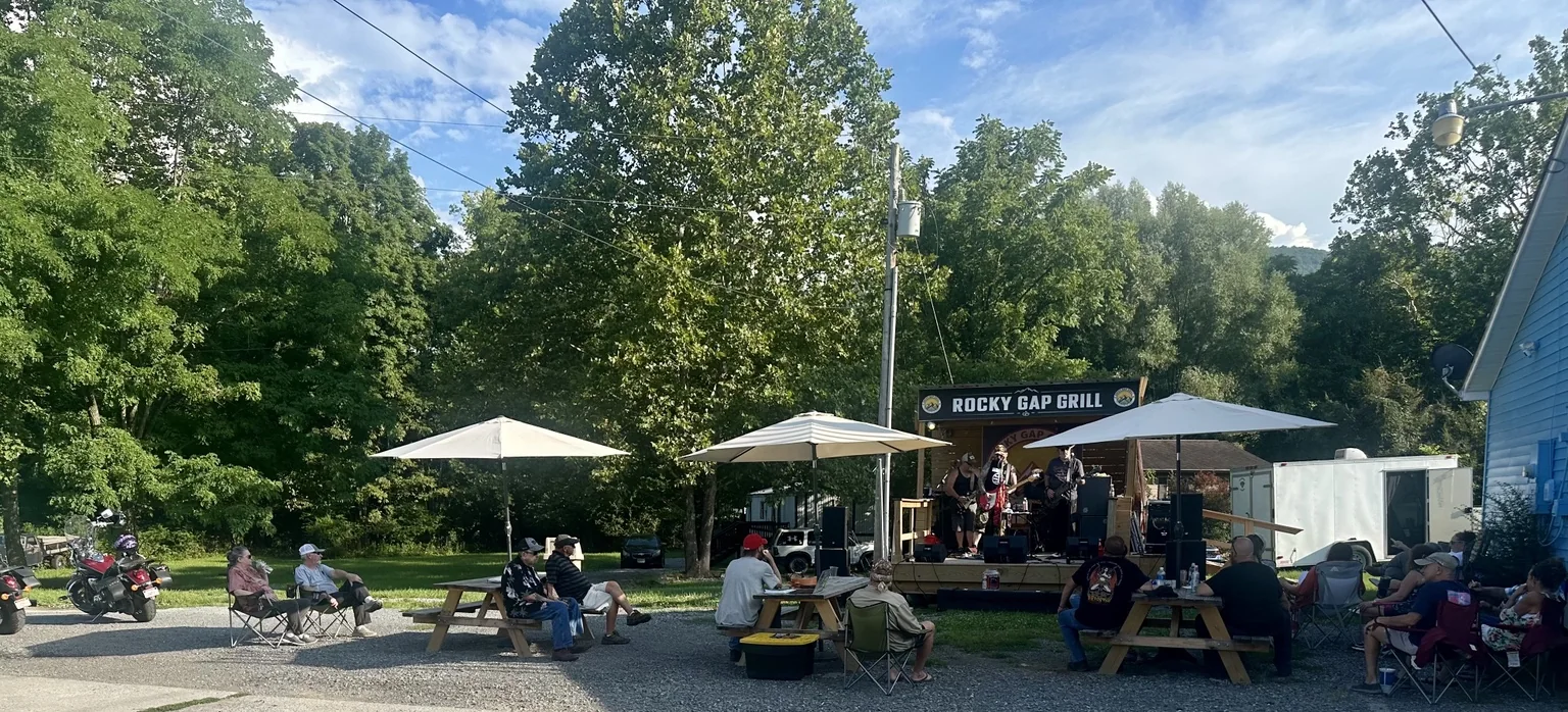 Outdoor live music at Rocky Gap Grill